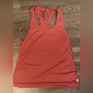 Vuori women’s L tank